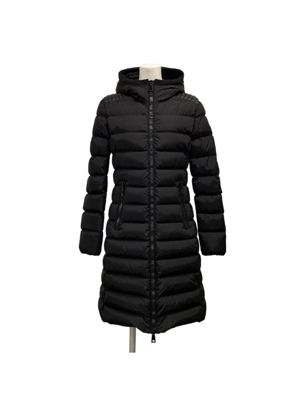 Moncler Down Coat S Taleve Black Long Sleeve Zip Up Winter Comic Tags